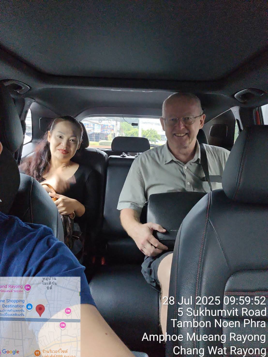 45 - https://taxipvth.com | Airport transfers. easy to book convenient comfortable with cars available 24 hours a day contact us.