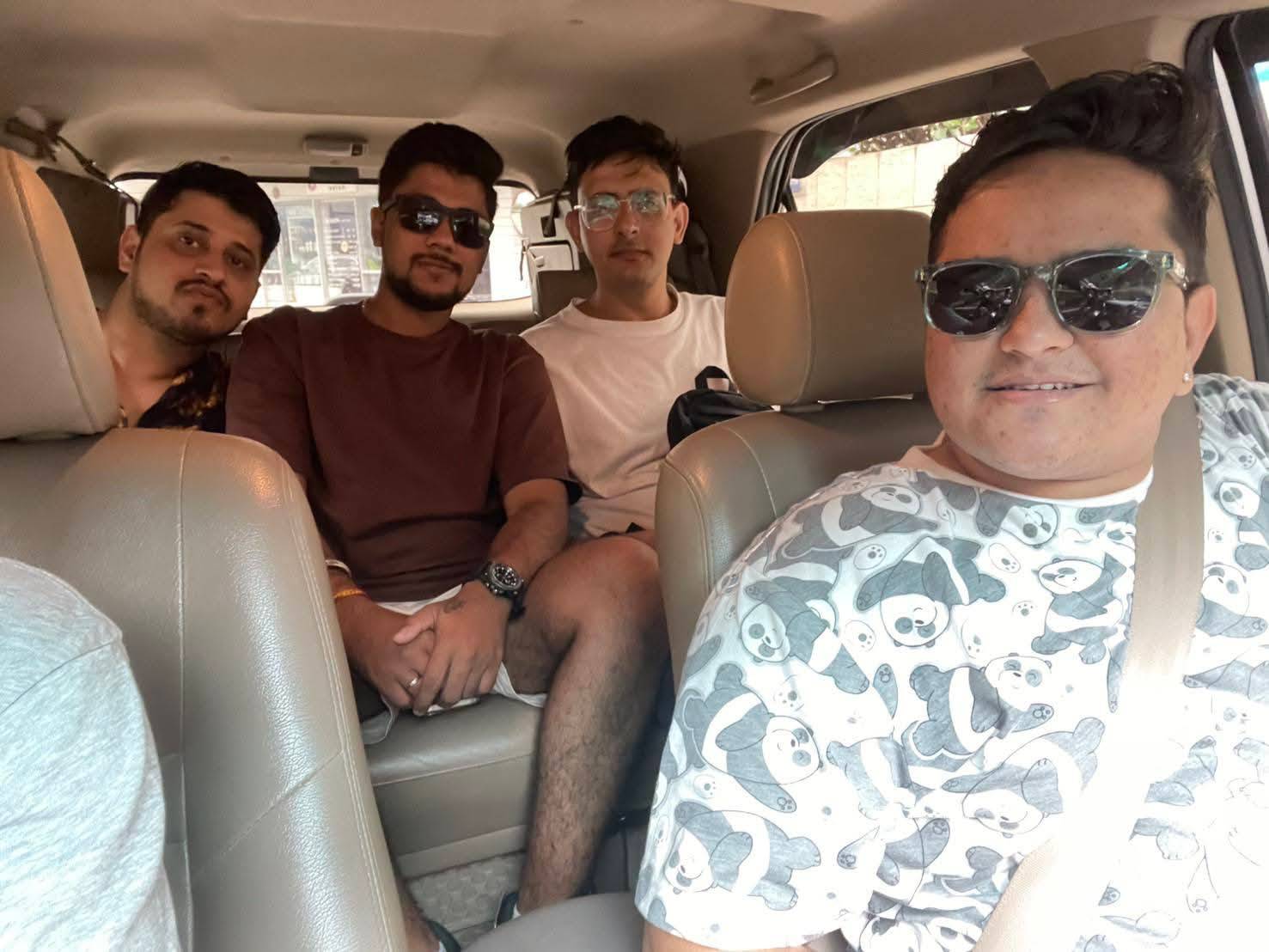 52 - https://taxipvth.com | Airport transfers. easy to book convenient comfortable with cars available 24 hours a day contact us.